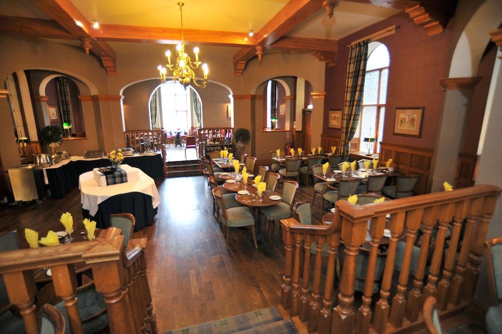 Golden Lion Hotel Стерлинг Экстерьер фото