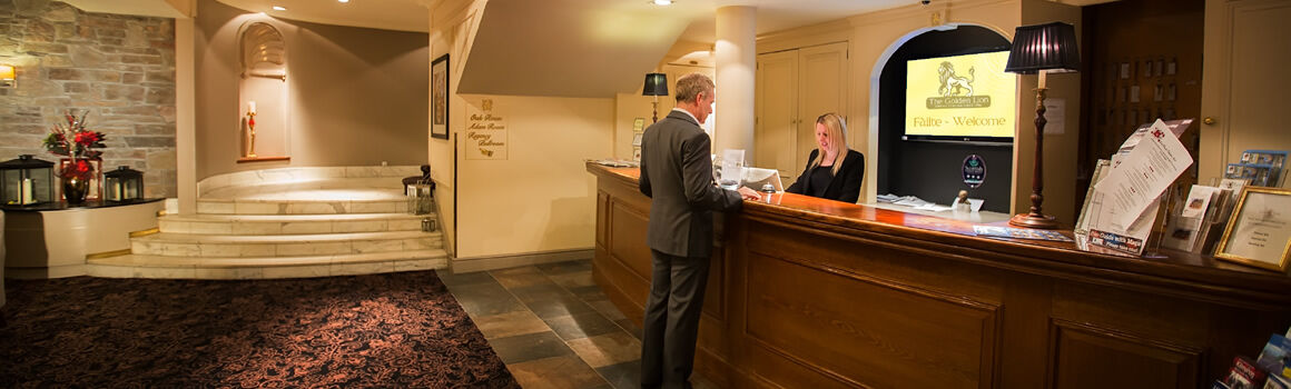 Golden Lion Hotel Стерлинг Экстерьер фото
